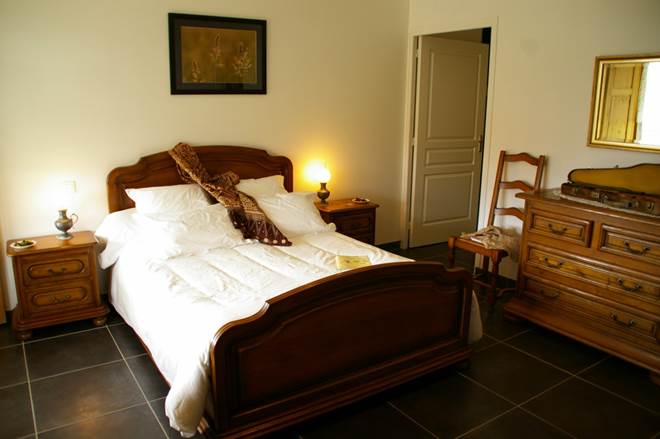 Le clos despierres rouges  la chambre Vellave (2)